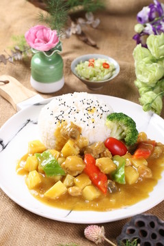 泰式黄咖喱鸡肉饭