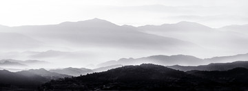 水墨远山背景