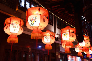 中式传统风格的花灯