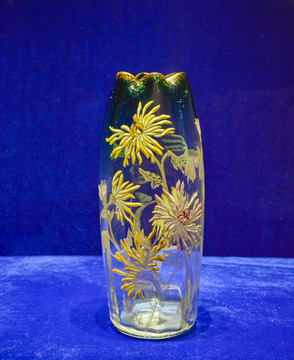 绿色描金玻璃画珐琅菊花纹瓶