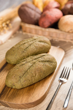 绿茶欧包面包粗粮包