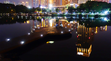 武进新天地公园夜景