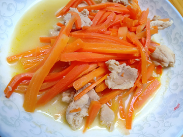 肉炒红萝卜