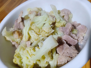 肉炒菜花