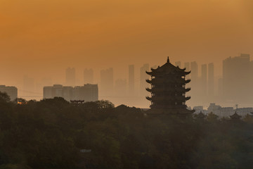 湖北武汉黄鹤楼夕照