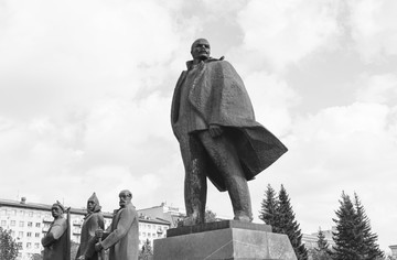 列宁雕塑像