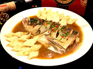鱼头泡饼