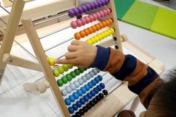 儿童彩虹珠算架数学益智玩具