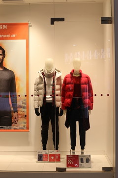 服装店橱窗