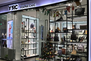 专卖店橱窗