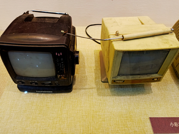 老物件电视机