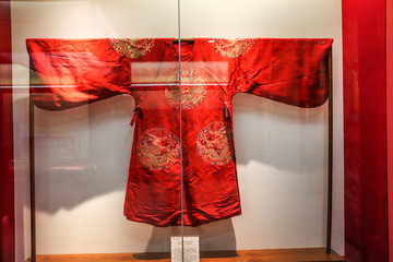 龙纹龙袍