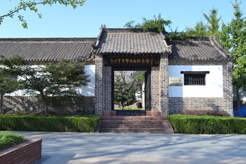 中式庭院大门