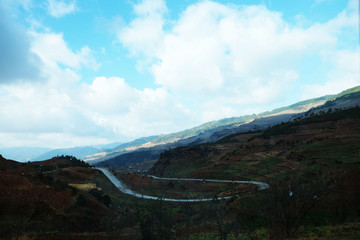 山路十八弯