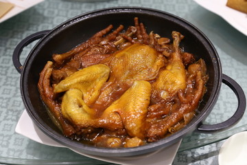 砂锅神仙鸡