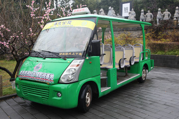 三国城景区游览车