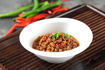 开胃牛肉粒
