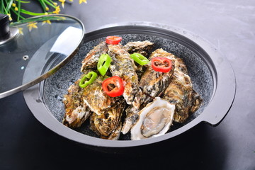 石锅海蛎子