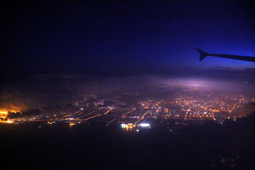 俯瞰上海浦东城市及机场夜景