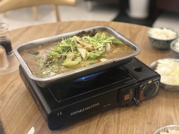 家庭烤鱼火锅
