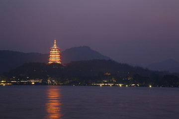 西湖雷峰塔