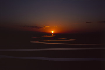 河流