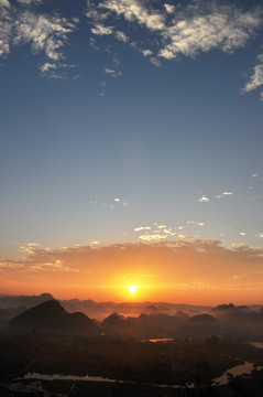 青龙山日出