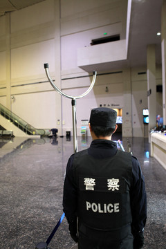 警察