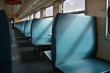 绿皮火车座位
