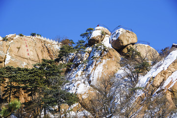 千山无量观天上天将军峰群山雪景