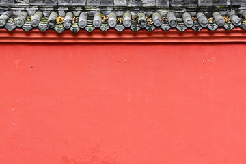 黑瓦红墙