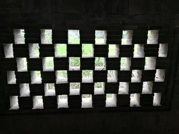 砖头镂空窗
