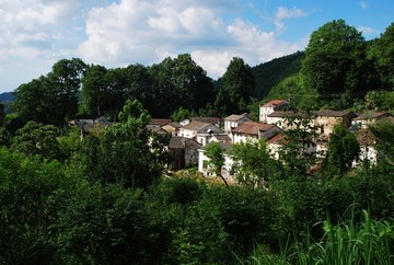 山村