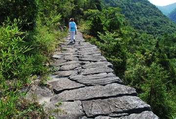 石板路