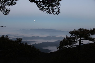 牯牛降之夜