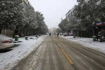 雪地街景