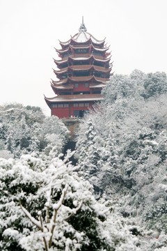 雪涌钟鼓楼