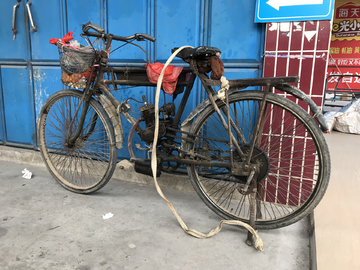 老式电动自行车