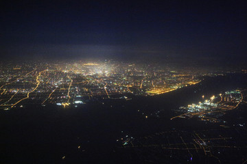 俯瞰上海长江口夜景