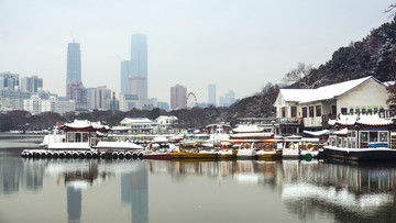 白茫茫雪景