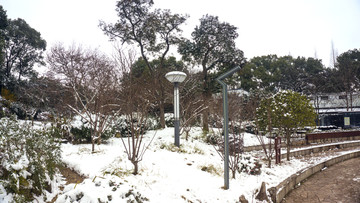 白茫茫雪景