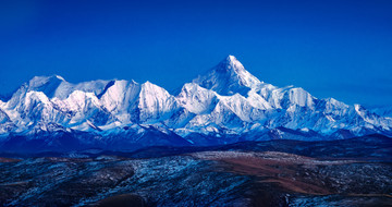 贡嘎雪山主峰