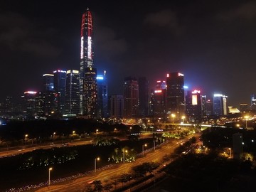 航拍深圳平安大厦夜景