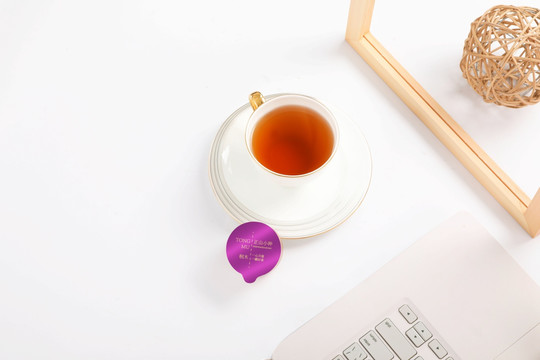茶水小罐茶正山小种茶叶白底