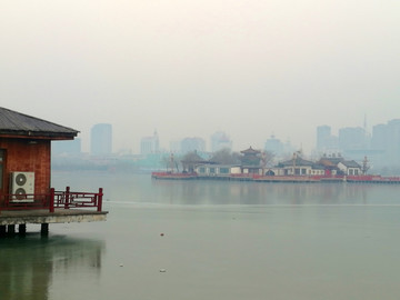 东昌湖晨光