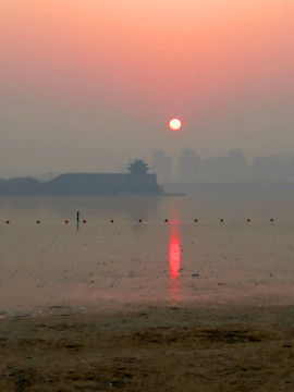东昌湖晨光