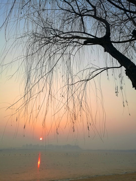东昌湖晨光