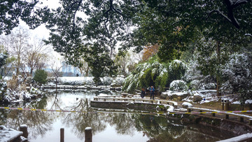 深冬雪景