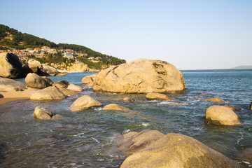 青岛崂山海滨风光