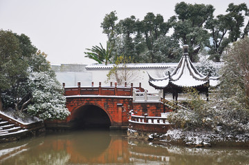 园林雪景